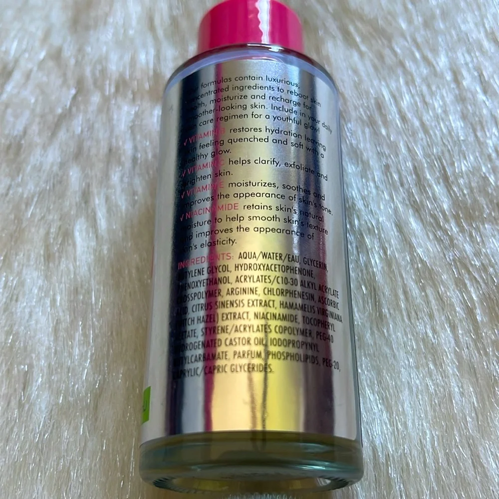 Global Beauty Care Moisturizing Hydrating Rejuvenating Multi-Vitamin Face Serum